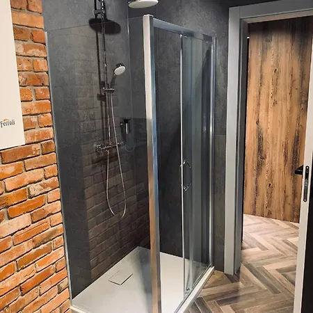 アパート Old Town Luxury ズゴジェレツ