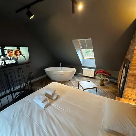Апартаменты Old Town Luxury
